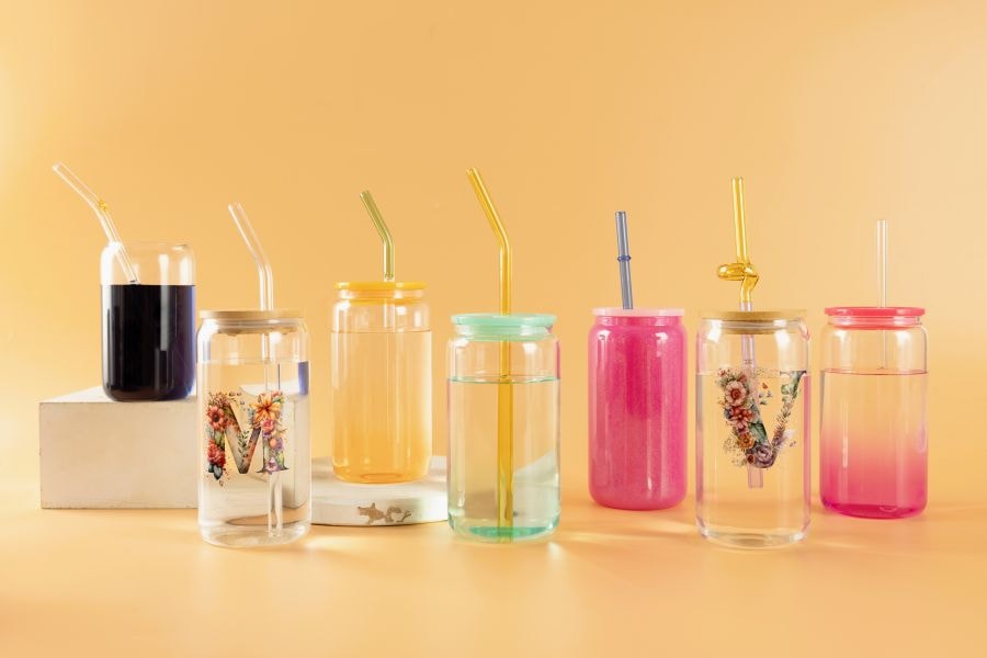 Borosilicate glass beverage bottles 